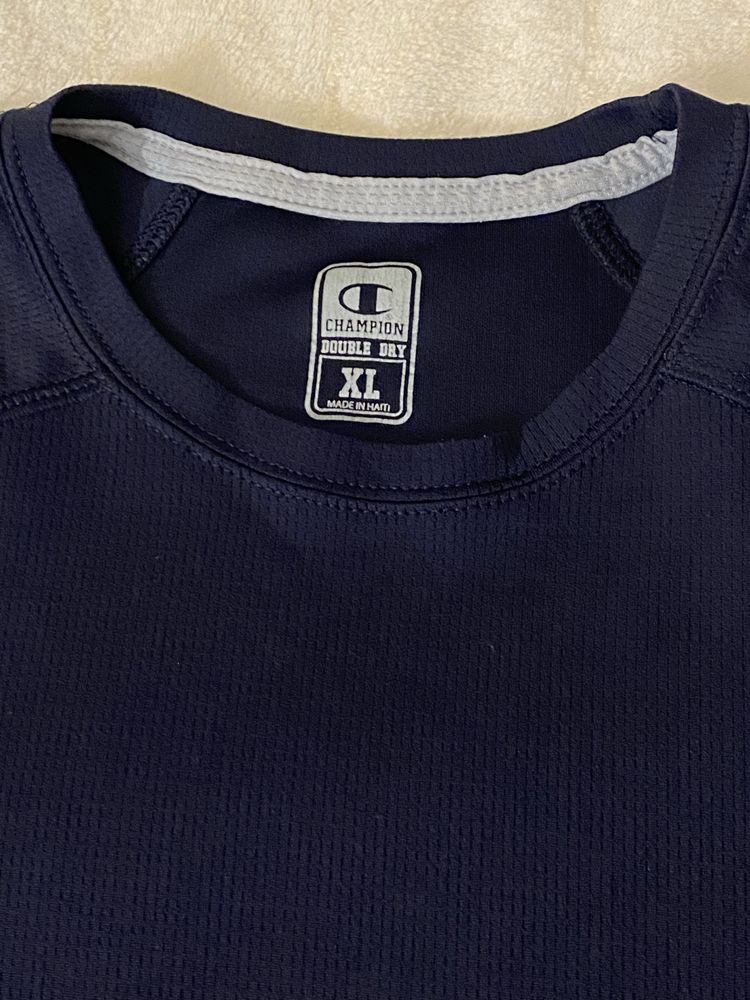 Огромная футболка Champion double dry