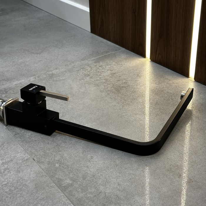 Кухонний змішувач Fabiano FKM 52 SS Чорний (з вітрини)