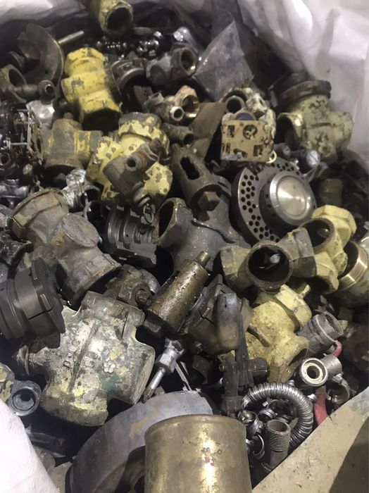 Куплю металобрухт чорних та кольорових металів