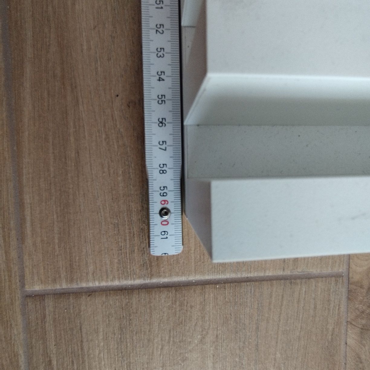 Biały lamel ( 167 x 60,5 x 7)