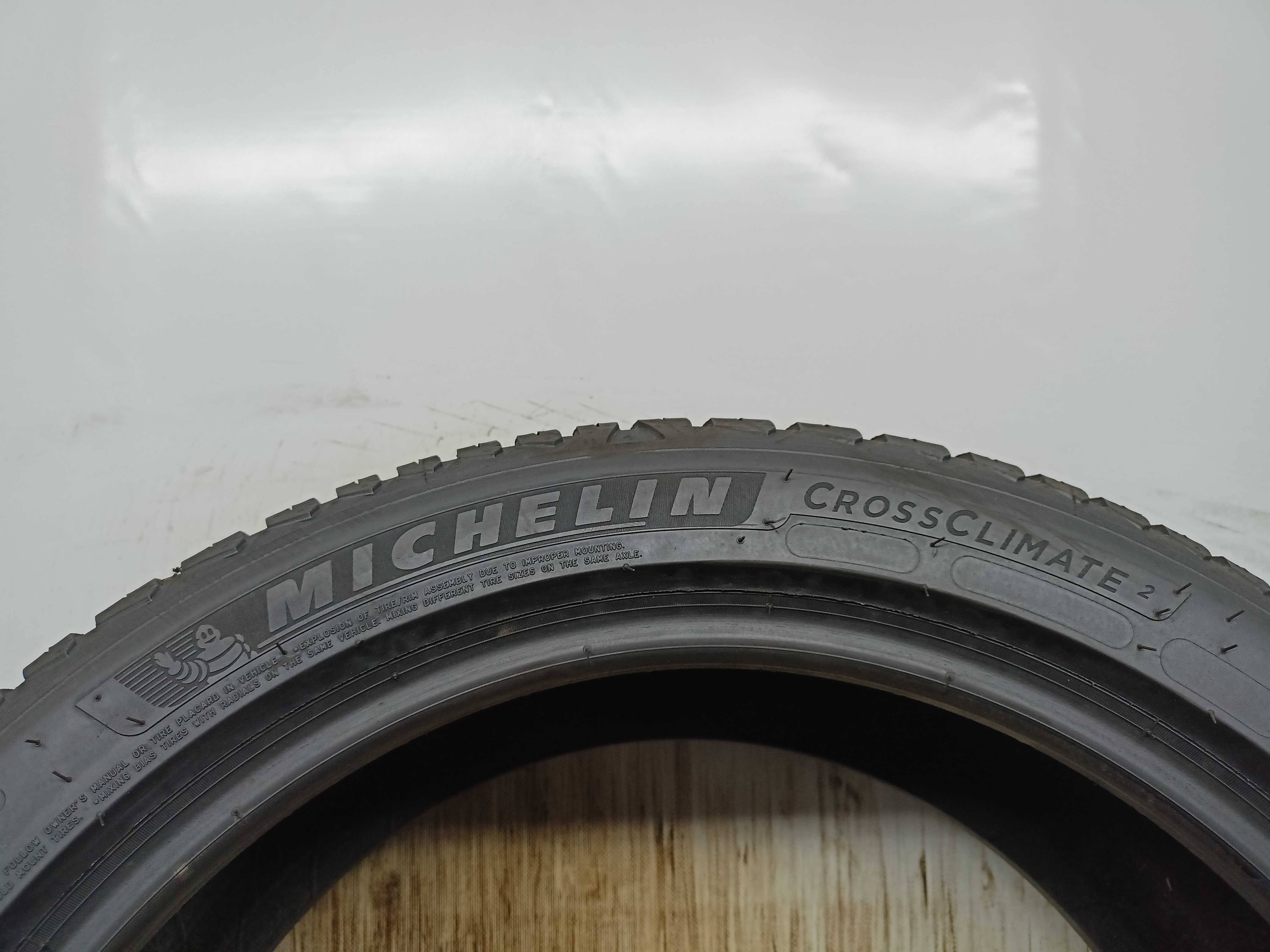 Michelin CrossClimate 2 235/45/18 2021rok 98Y 6,4mm (3576)