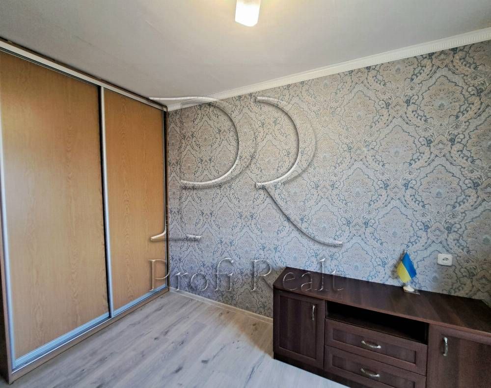 Продаж 3к квартири. м.Лісова. Мілютенко 11.
