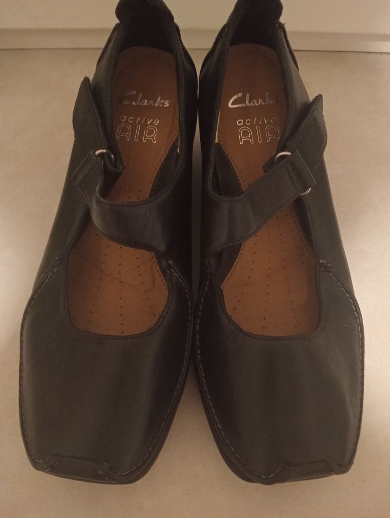 Туфлі жіночі Clarks.