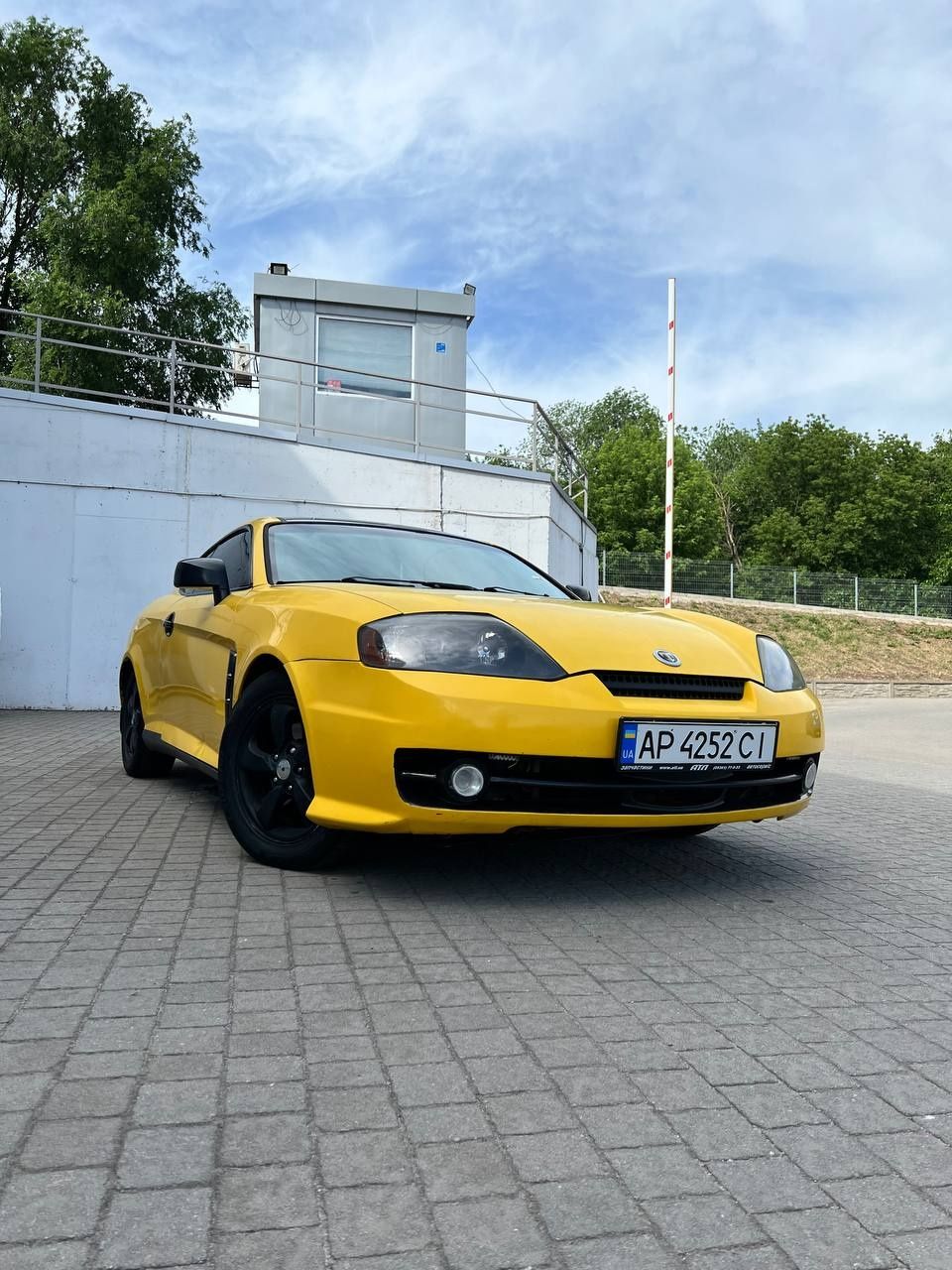 Срочно авто купе для ЗСУ торг Hyundai Tiburon Coupe