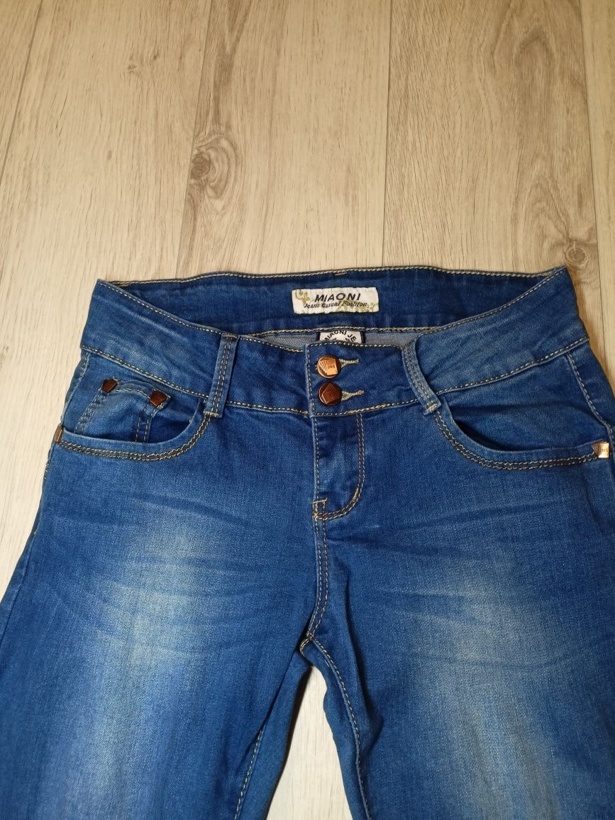 jeansowe spodnie / Miaoni / 146cm