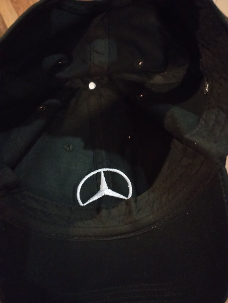 Нова чоловіча кепка Mercedes