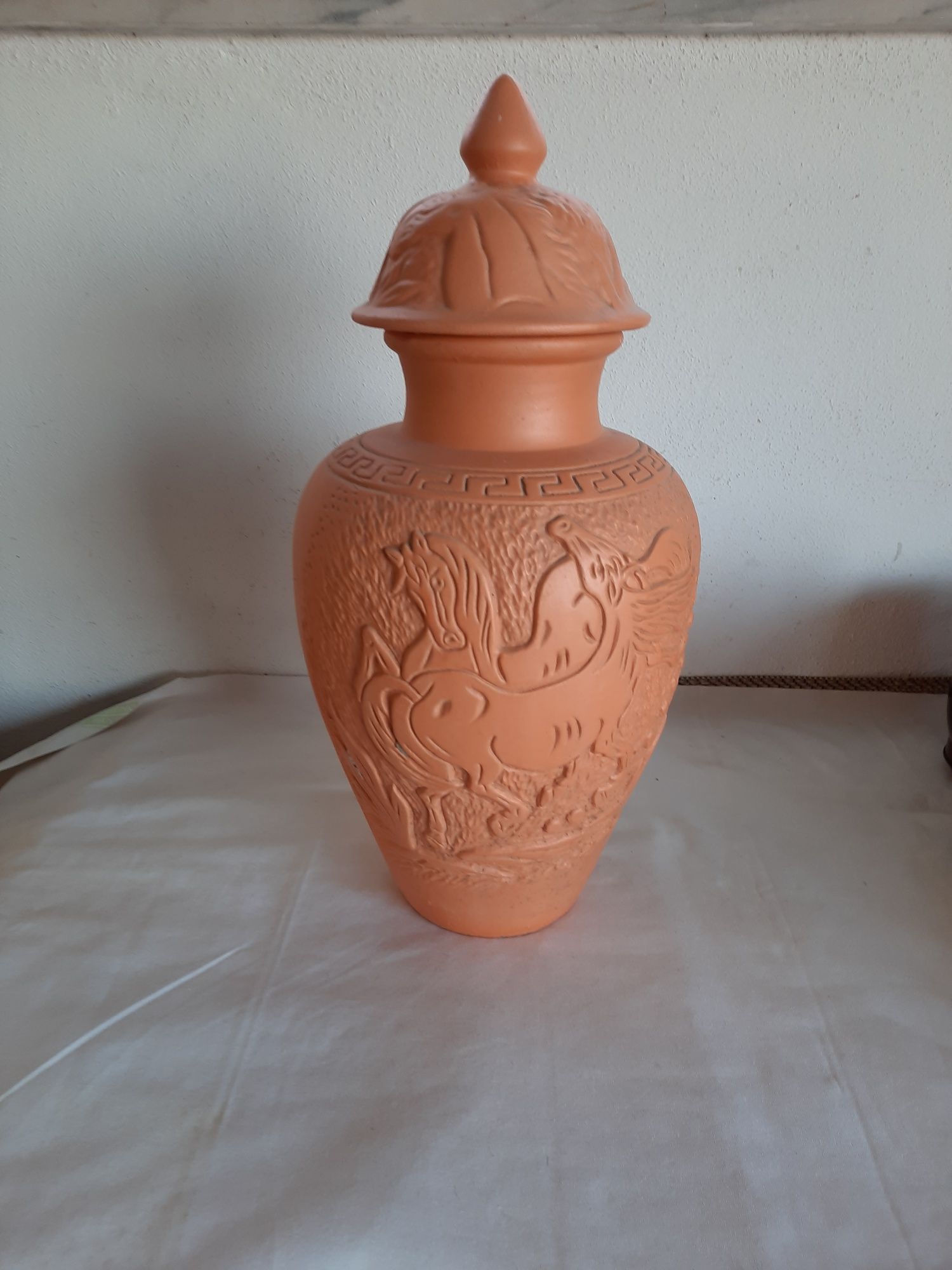 Jarão em terracota