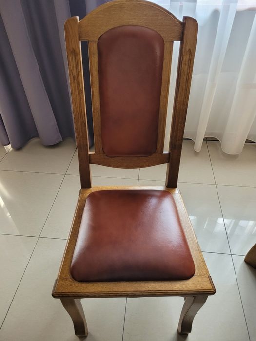 Krzesła ,lity dąb ,skóra
