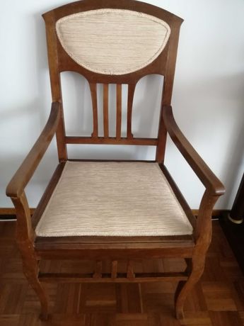 Conjunto de cadeiras e cadeirões (preço conjunto)