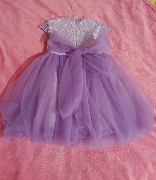 Сукня для дівчинки