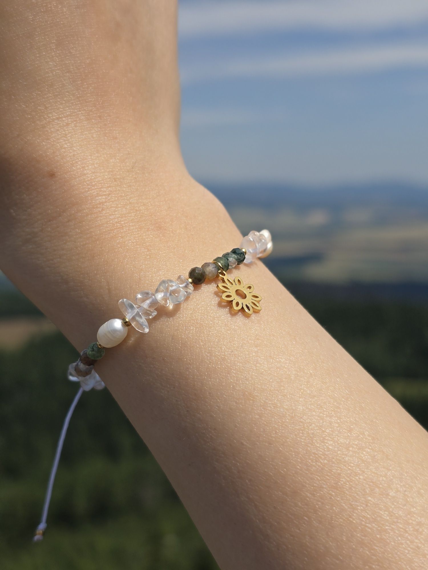 Bransoletka handmade - kamienie, zawieszka słoneczko