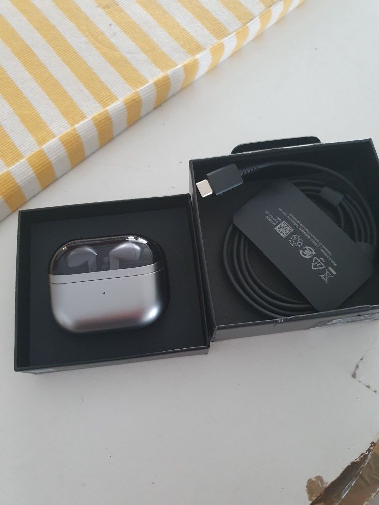vendo Samsung Buds 3 Pro