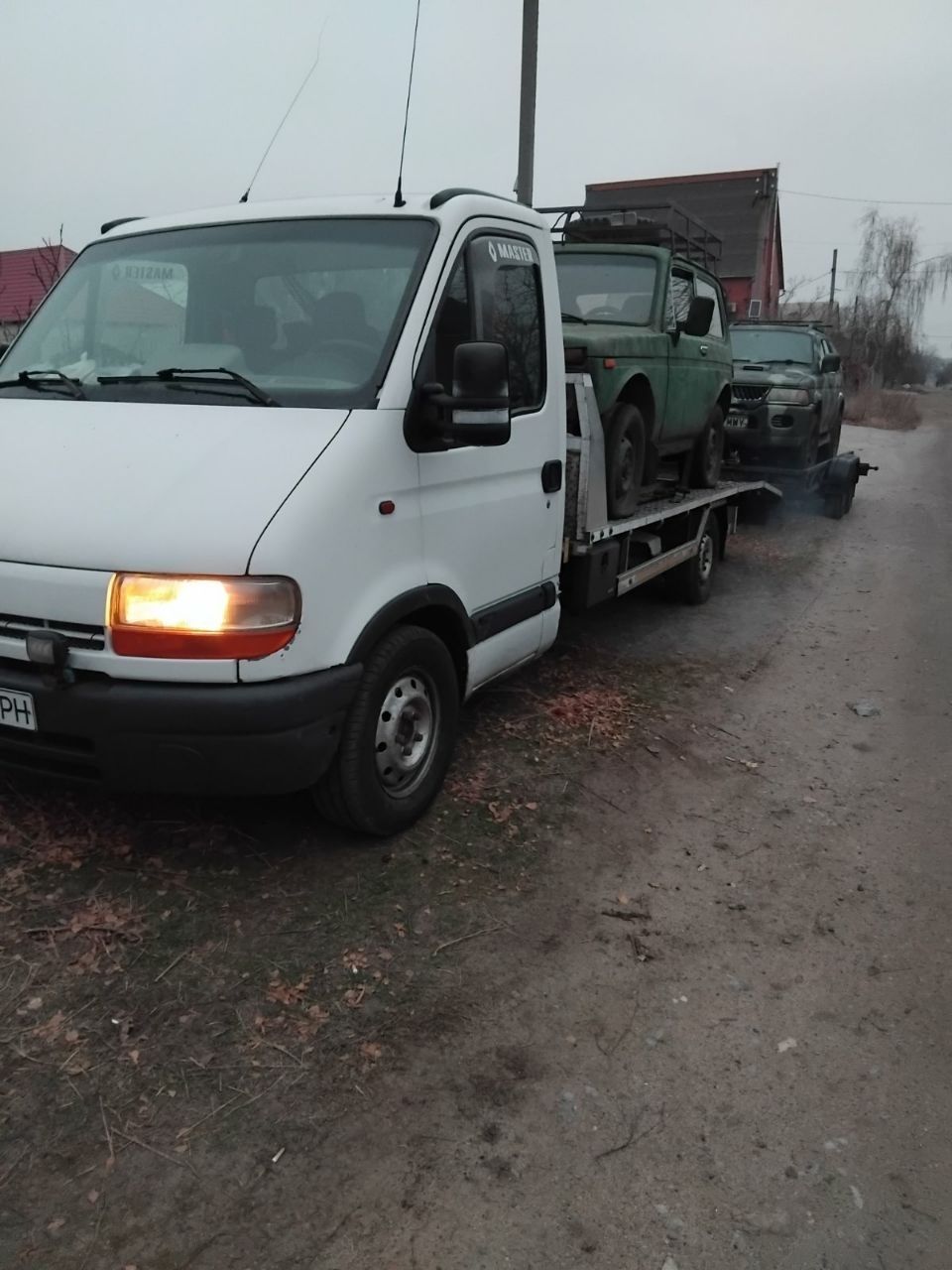 Послуги евакуатора до 2т. Вантажне таксі Вантажні перевезення лафета