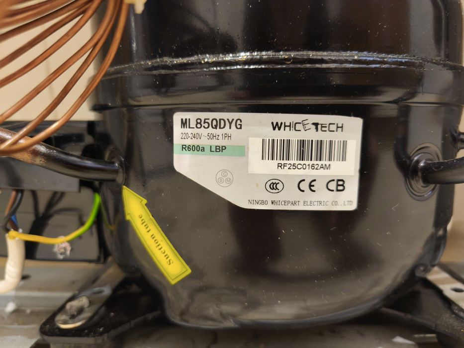 Компресор до холодильника Electrolux ERB36033W або подібних