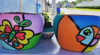 Vasos de cerâmica pintura cubista esmaltada