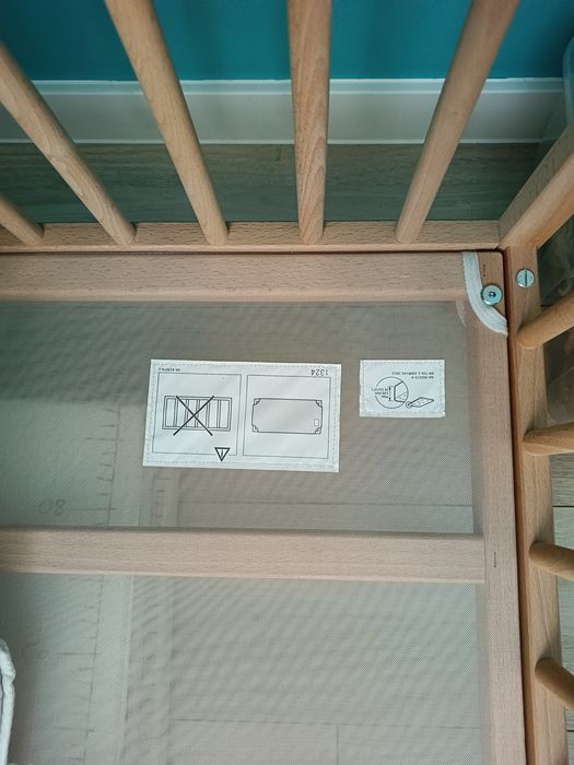 Łóżeczko dziecięce drewniane