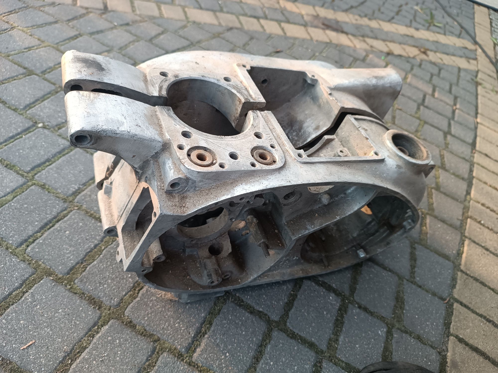 Kartery junak m10 korpus silnika