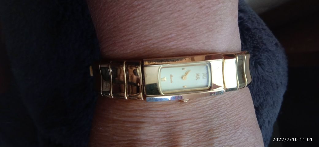Шикарний швейцарський наручний жіночий годинник