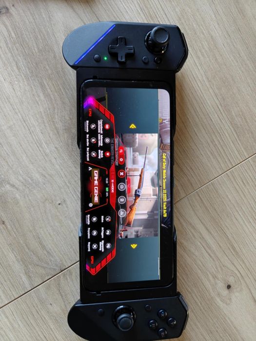 ASUS Rog Phone 6D + ASUS Kunai Pad 3
