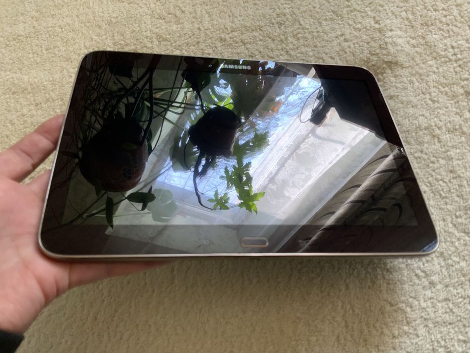 Отличный планшет Samsung Galaxy Tab 3, 10 дюймов, 16Gb