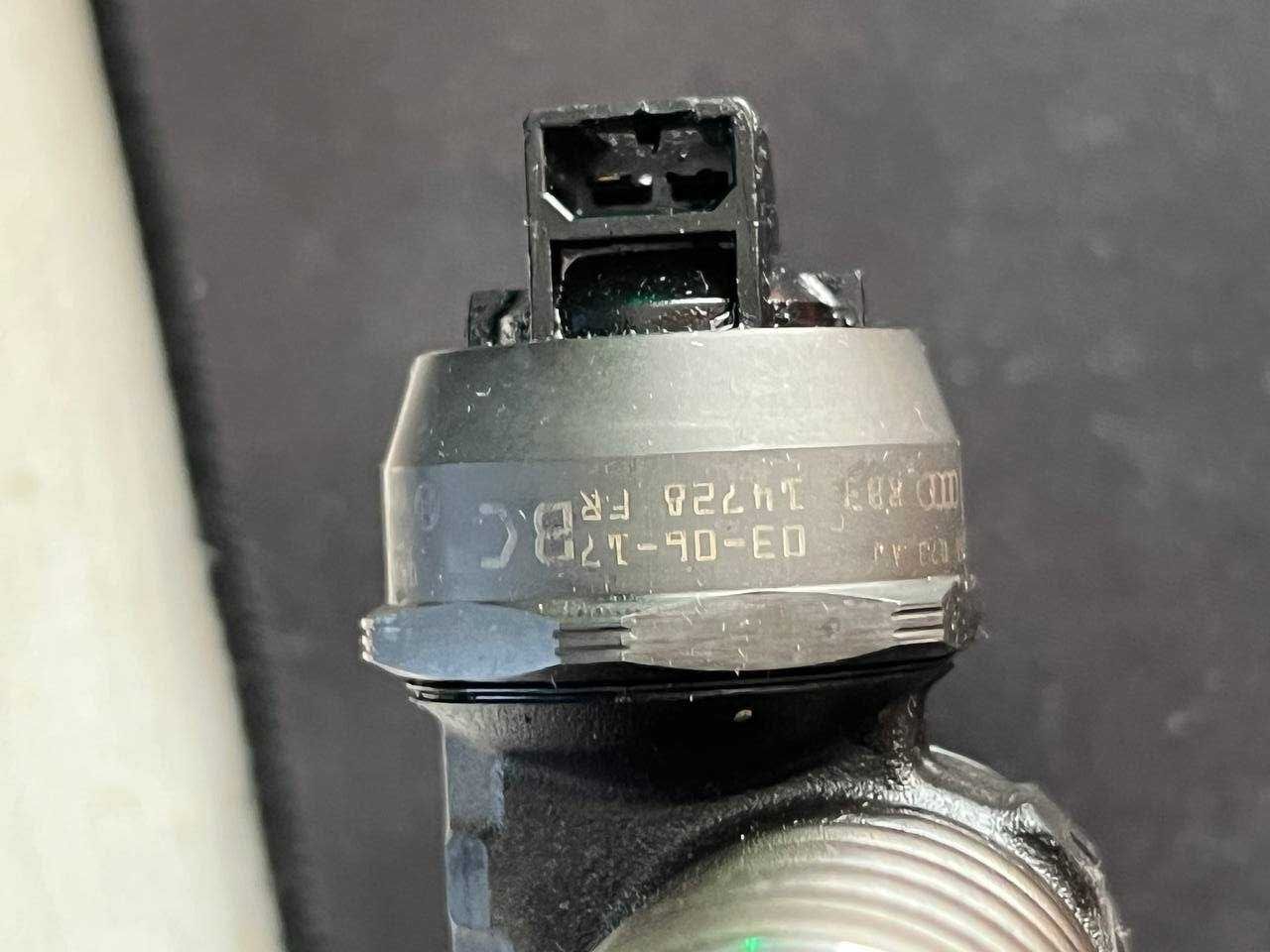 ПРОДАМ форсунка на Audi, Scoda, Volkswagen, 1.9TDI, Bosh 038130073AG