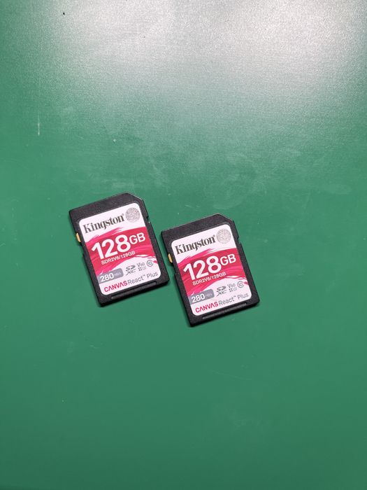 2x 128GB Karta SD Kingston Canvas React Plus SDXC 280R/100 u3 v60