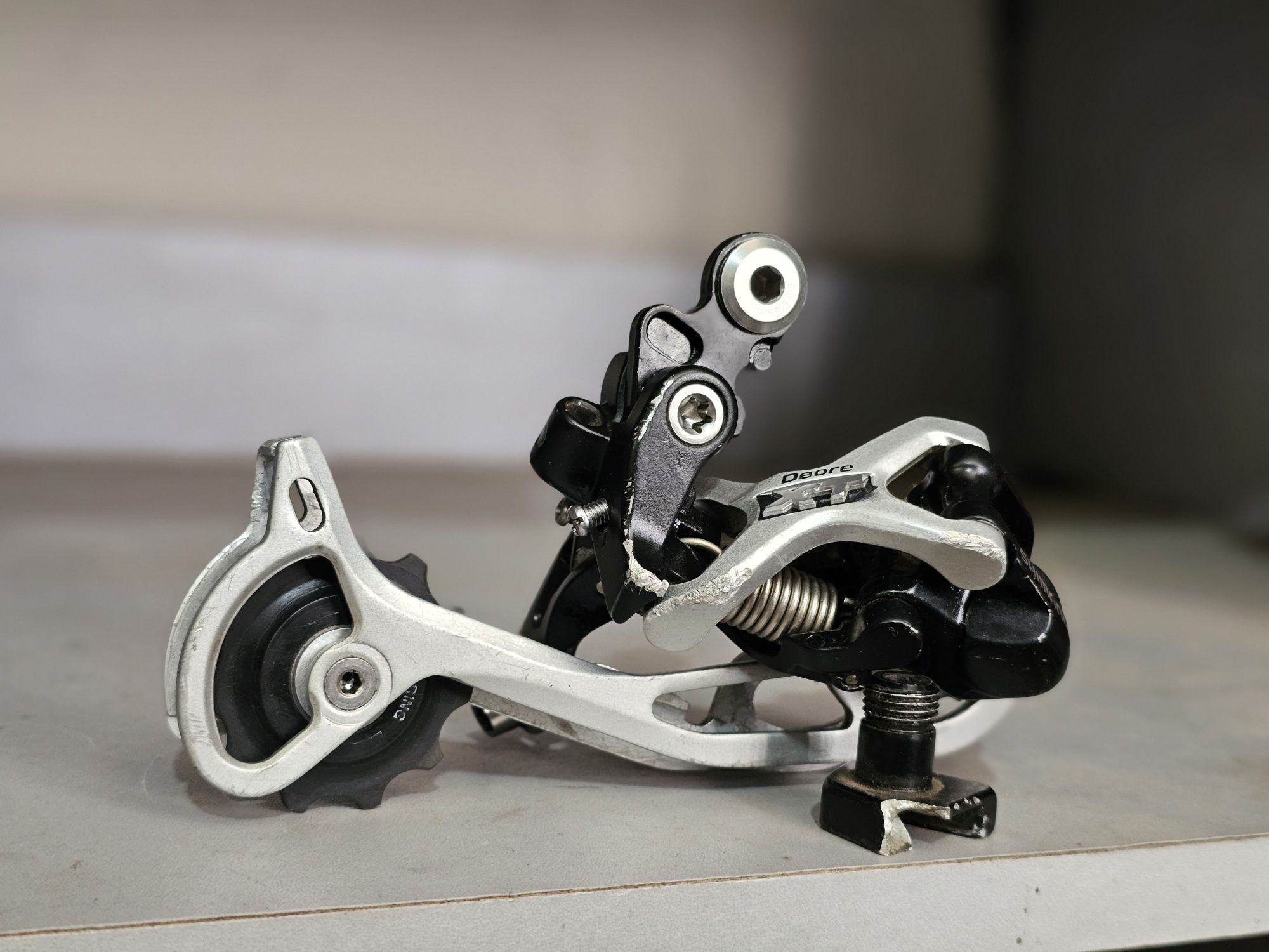 Задній перемикач, переключатель Shimano Deore XT
