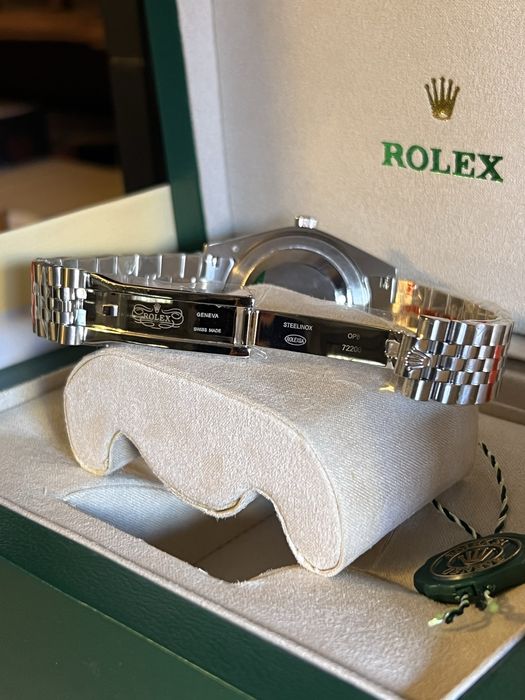 Rolex Oyster Perpetual DateJust Silver/Green