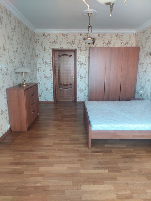 Продам елітну квартиру в центрі Дніпра