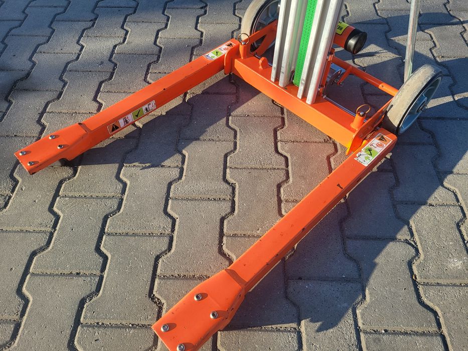 Podnośnik monterski , winda towarowa Sumner LIFT 2210