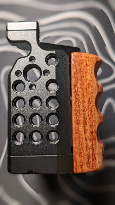 Клітка JLWIN для Sony ZV-E10 , ZV-E10(ІІ) та ручки  бічні або верхні