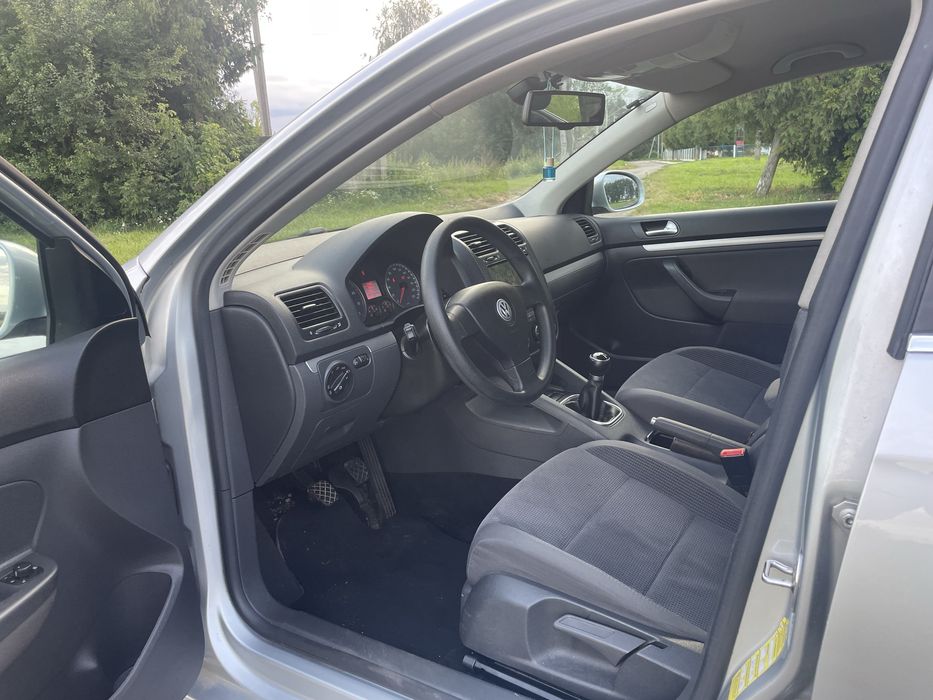 Продам свіжопригнану Volkswagen Jetta