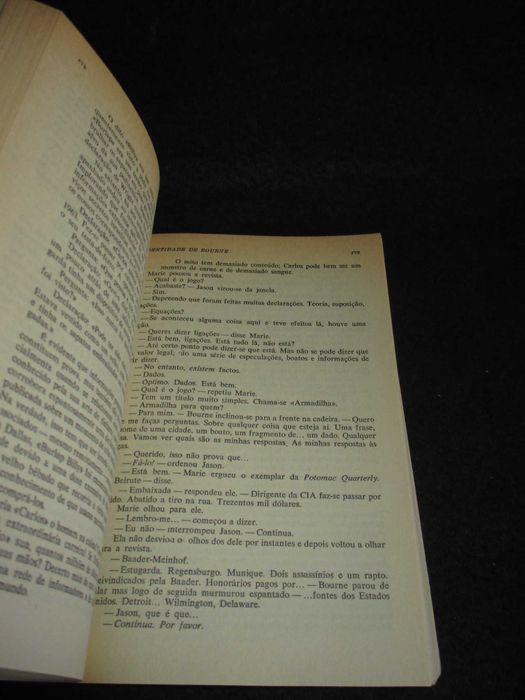 Livro A Identidade de Bourne Robert Ludlum