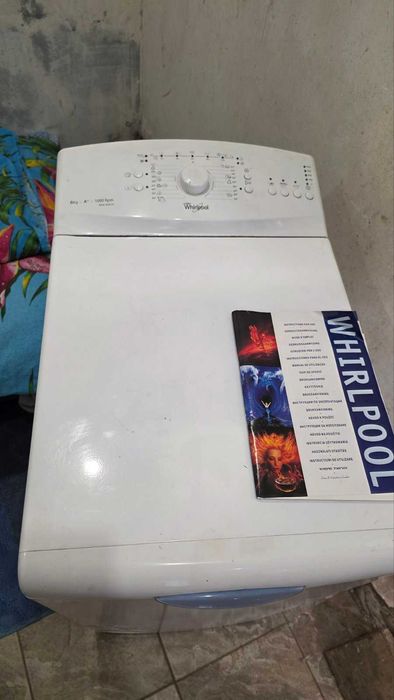 Горизонтальная стиральная машина Whirlpool. рабочая не ржавая.5 кг.