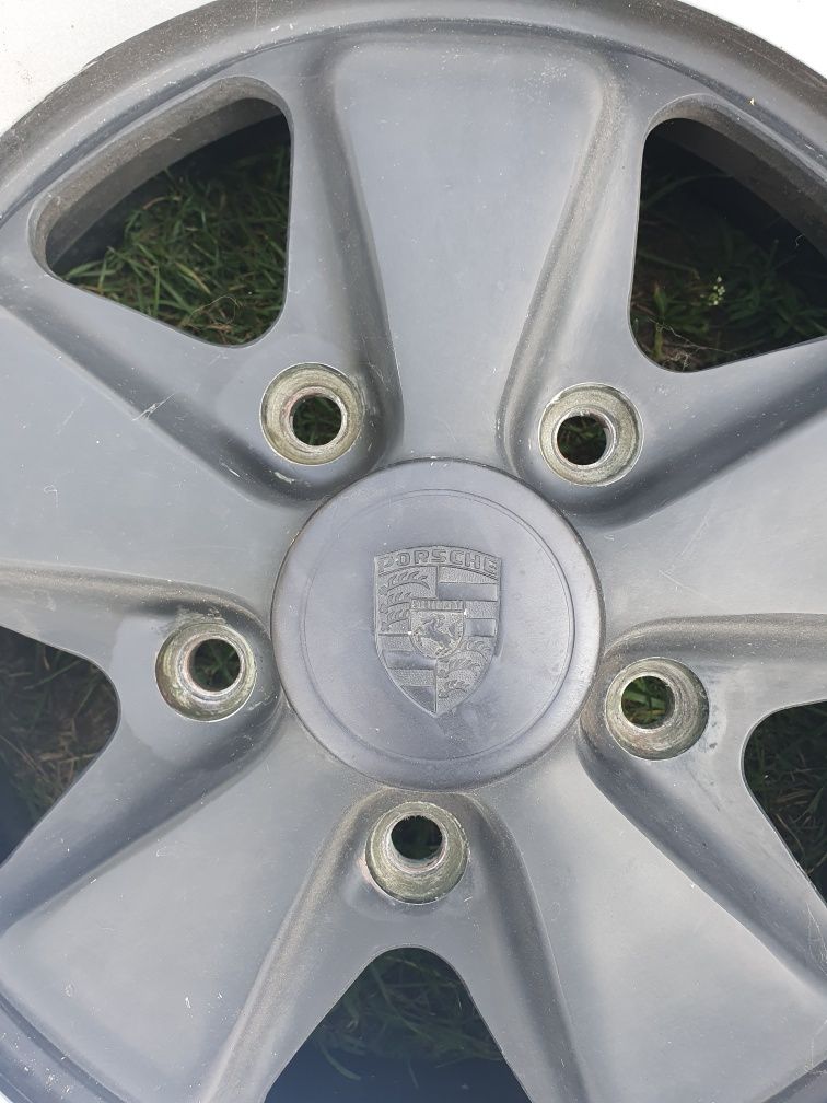 Porche 911 felga 16 oryginalna ze znaczkiem
