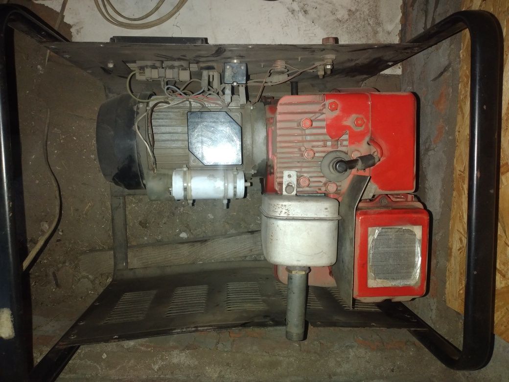 Генератор Briggs&Stratton