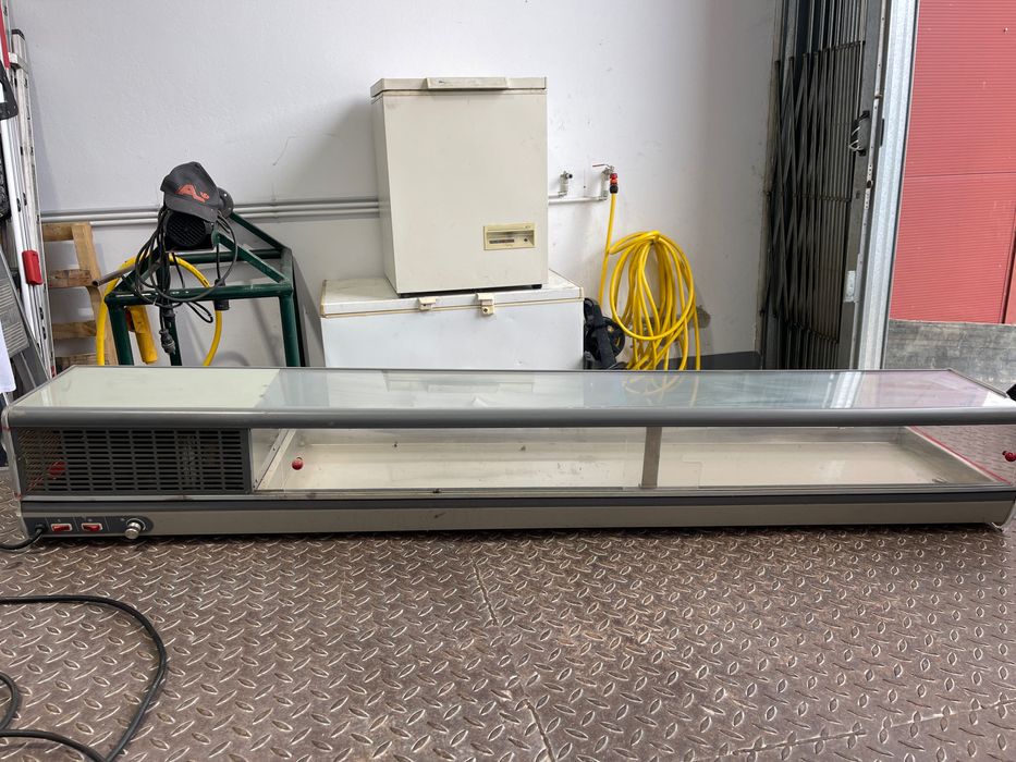 Vitrine de frio a funcionar