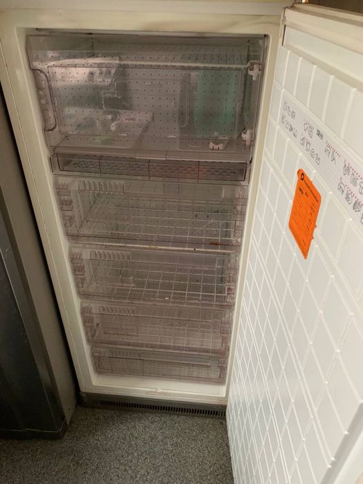 Морозильна камера Zanussi z 625 vf