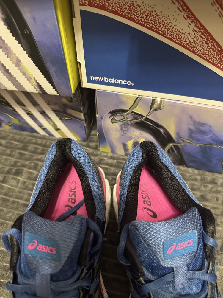 Кросівки для бігу ASICS Gel-Surveyor 4 42(26,5см) оригінал