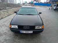 Продам чорну audi 80 б3 мотор 1 і 8 карбюратор