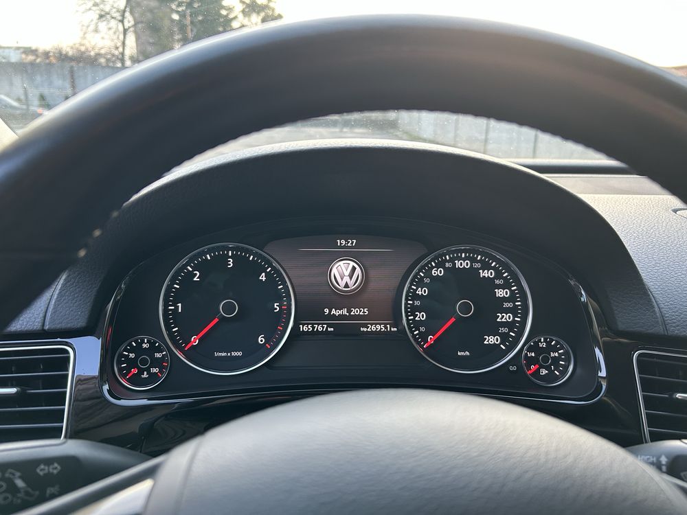Wolkswagen touareg 2016 2 покоління 3.0 TDI AT