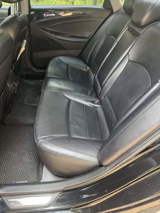 Hyundai Sonata 2014 • Газ/бензин • Максимальна комплектація