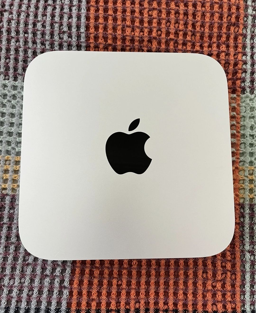 Mac Mini M2 16/512 core 8, 10, 16 2023