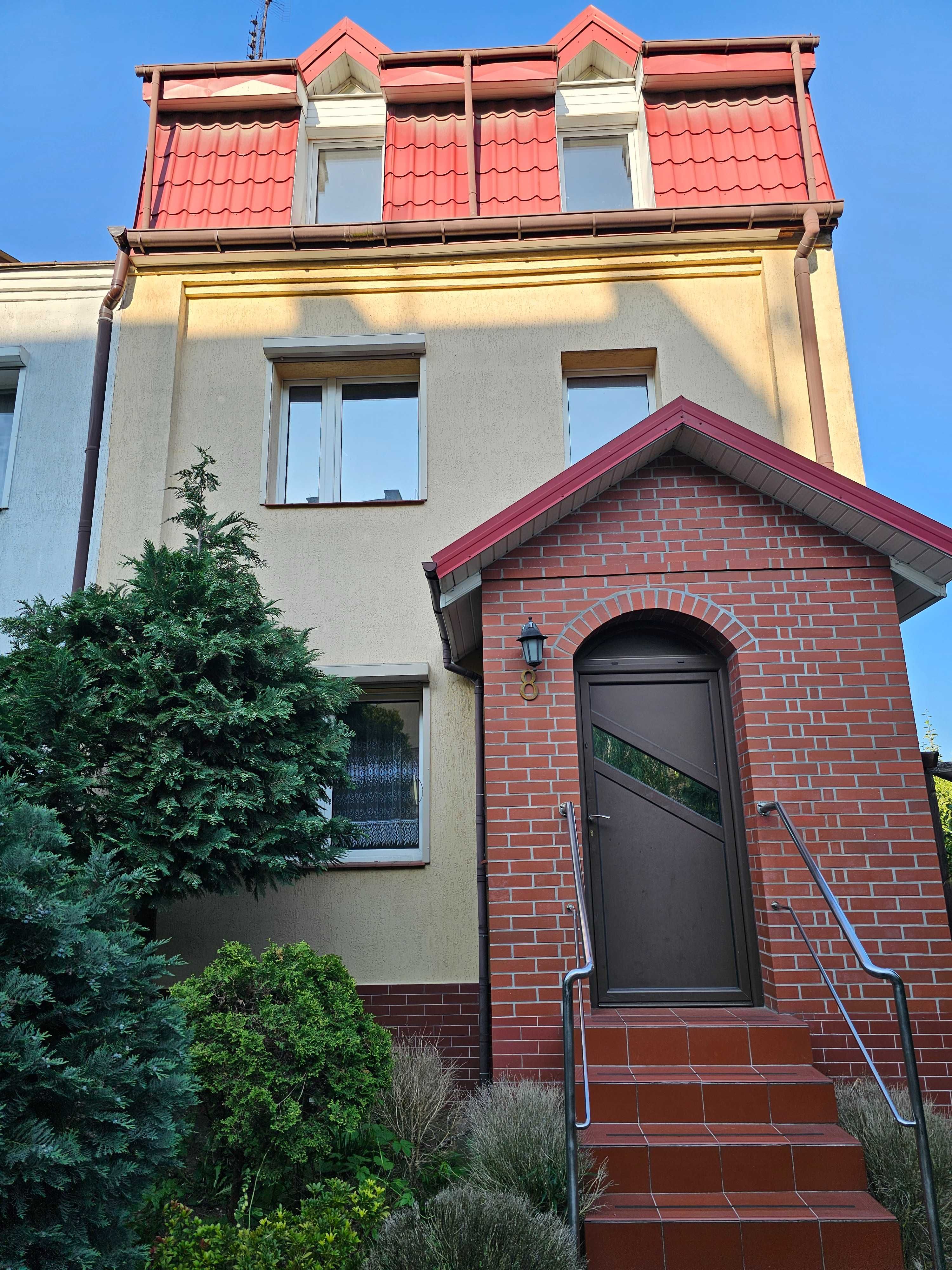 Dom 120 mkw + 3 garaże