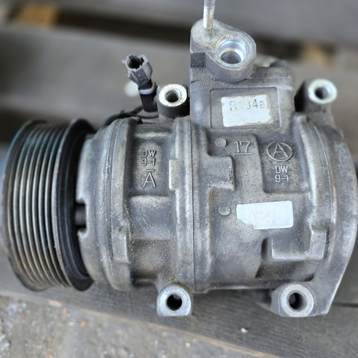 Продаю компресор кондиционера и теплообменик Киа соренто