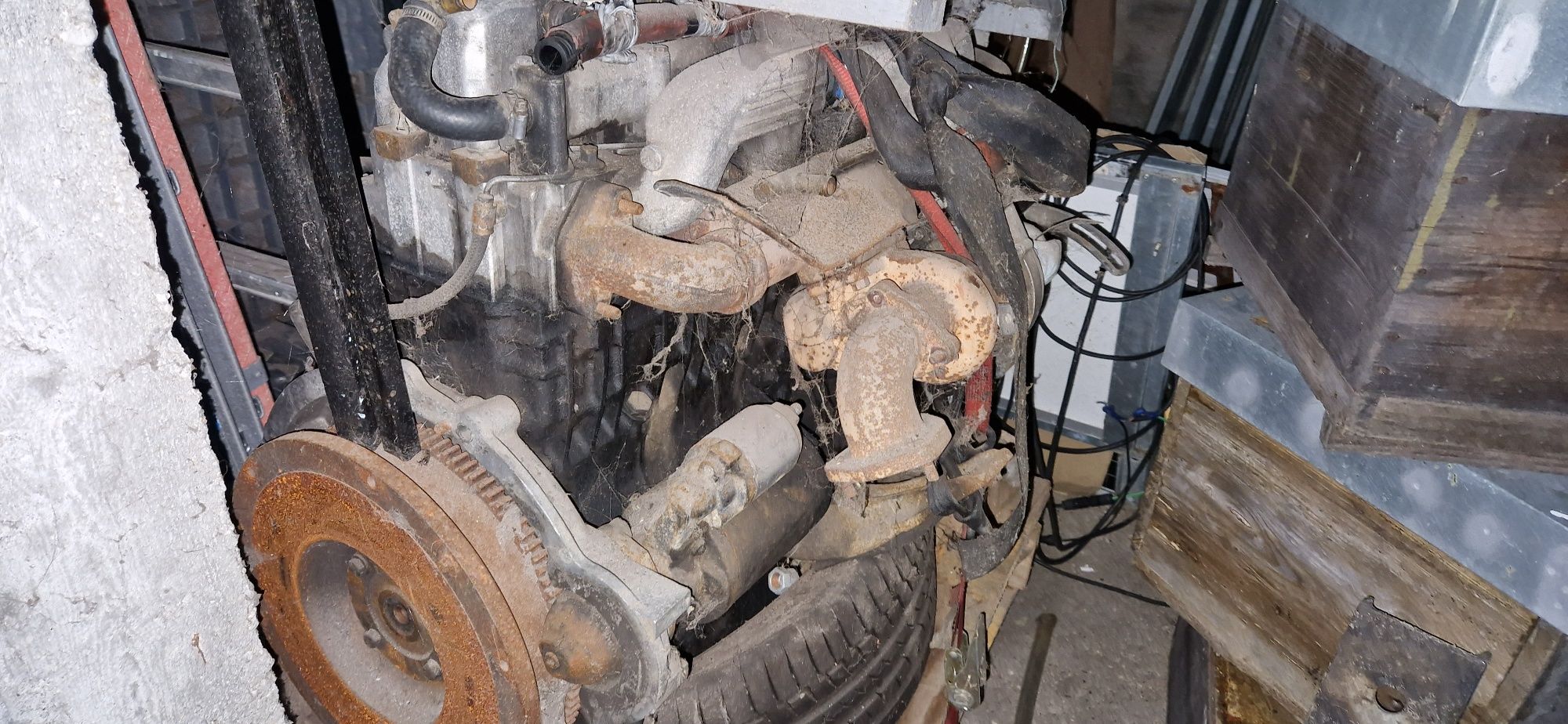 Motor  Bj 73 VM 5 cilindros