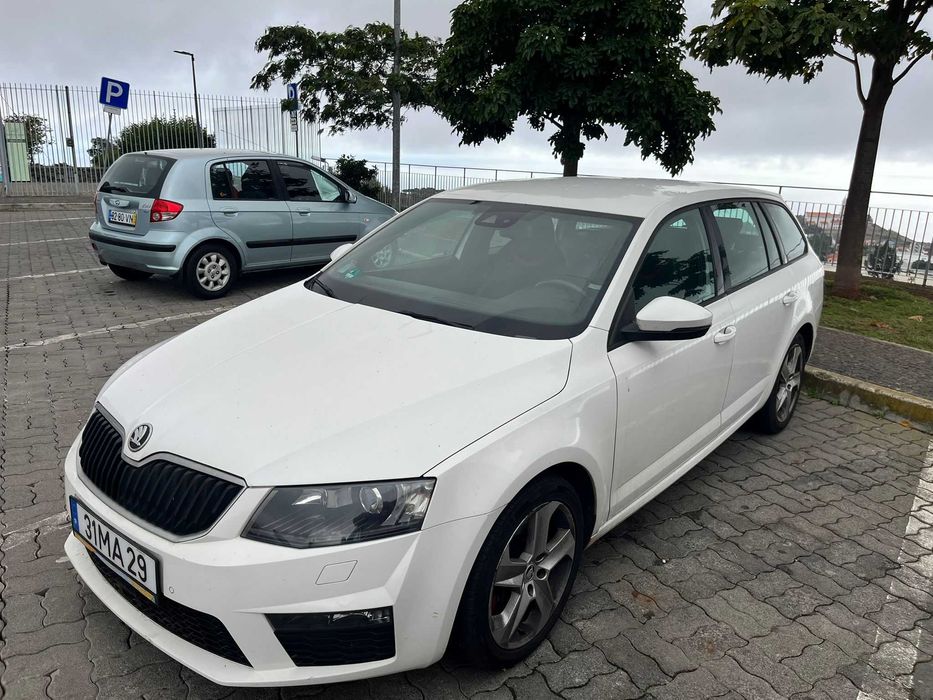 Škoda Octavia Combi RS 2.0 TDI DSG (2014)