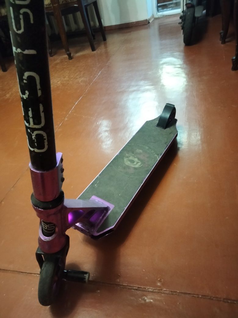 Самокат трюковий Best Scooter