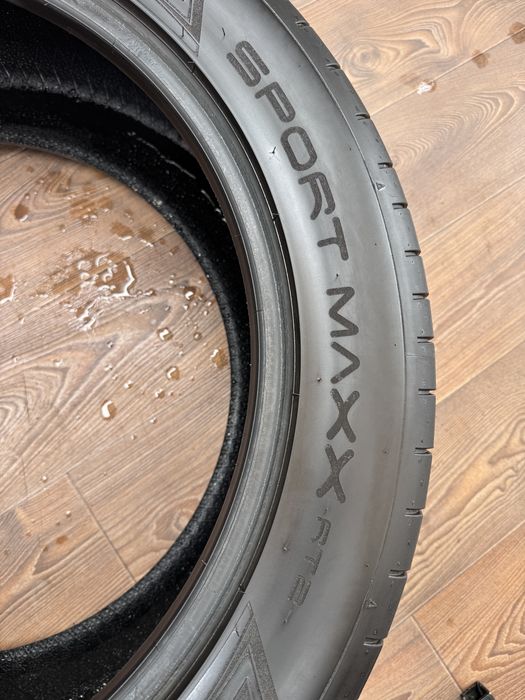 Шини Dunlop 285/45/R20