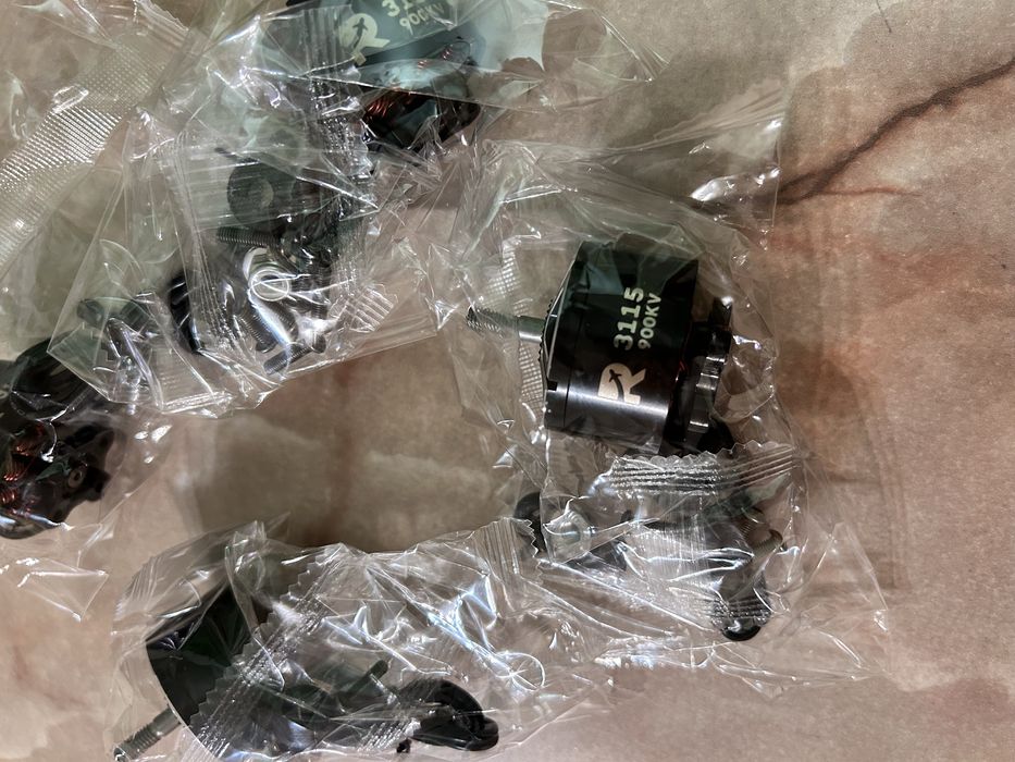 Комплект моторов Readytosky 3115 900kv для 10 дюйм FPV дрона